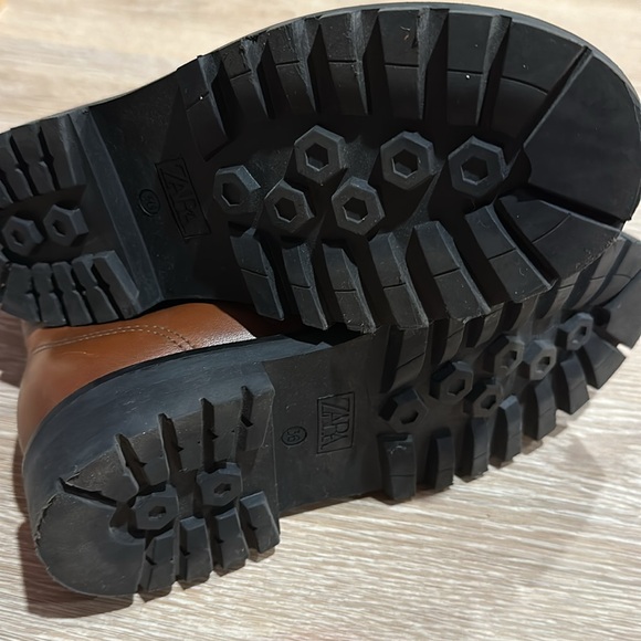 Brown Ankle Boots by Zara. Size EU36 - Picture 5 of 5